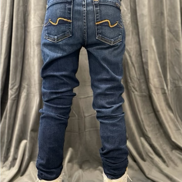 Jeans - Picture 2 of 3